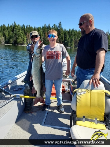 42" Muskie caught on Shoal lake