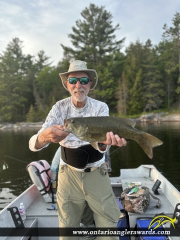 17.5" Smallmouth Bass caught on Kecil Lake